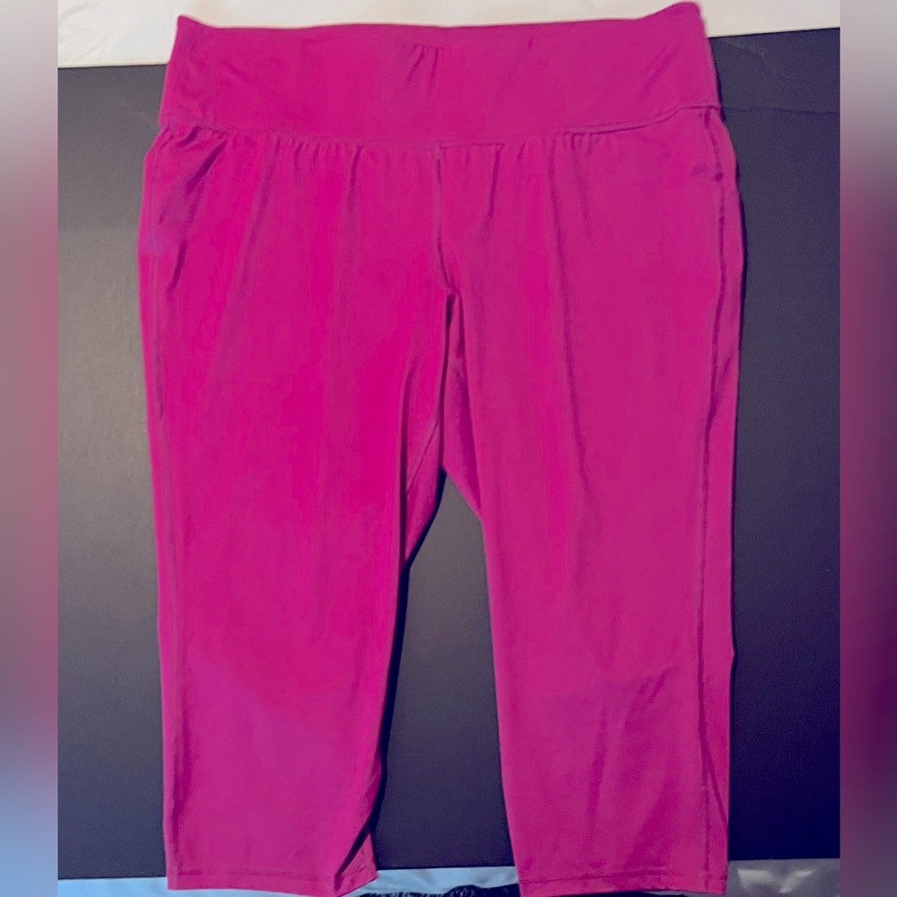 Lane Bryant Livi Active Capri Leggings - Size 22/24